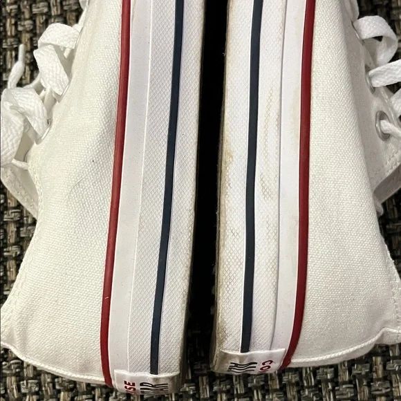 Converse White Low-Top Sneakers - Picture 8 of 10